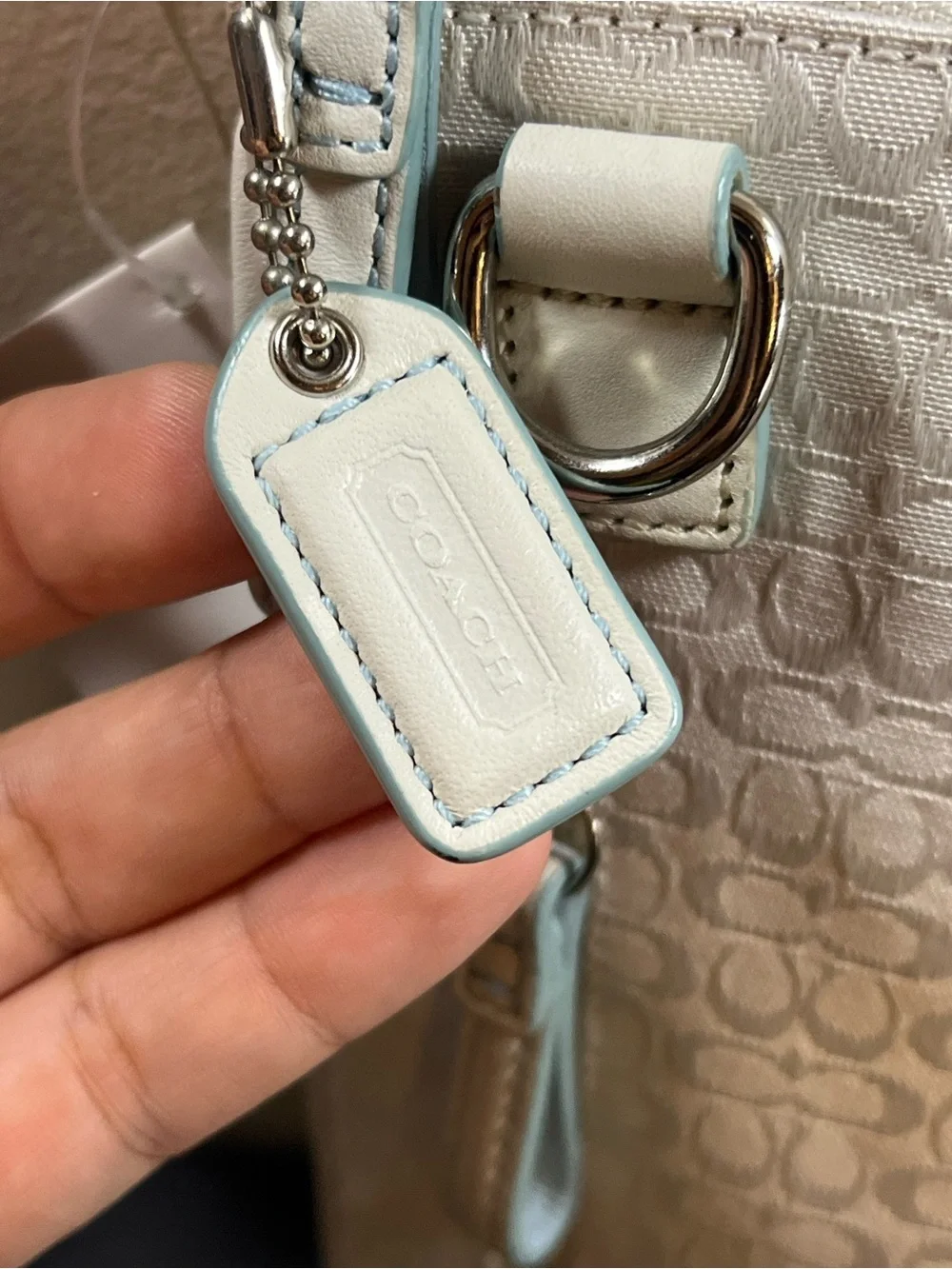 VTG Coach White Daisy crossbody bag with bee Embroidered  NWT